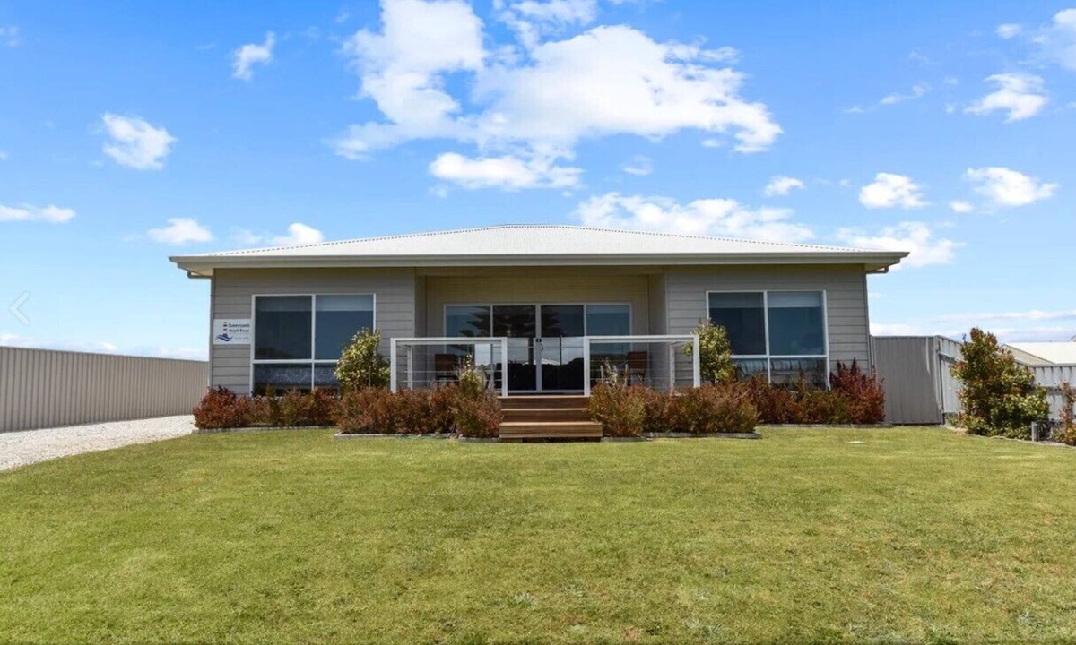 Lacepede House | Sunnysands Beach House - 4 bedrooms to relax, connect, and breathe