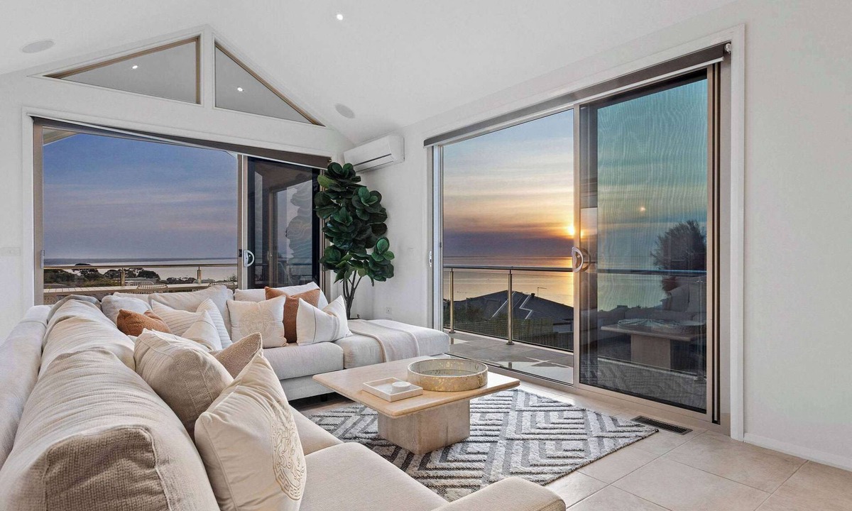Mount Martha House | Sunset View Luxury 4 Bedrooms With Sauna