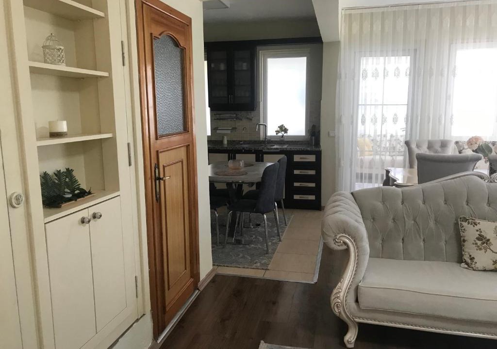 Alacati Apartment | Tatil yapabileceğiniz konforlu bir ev