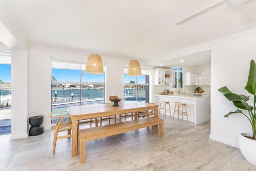 Yamba House | Tecoma 3 - Most Popular Waterfront with Private Pontoon - Holiday Yamba
