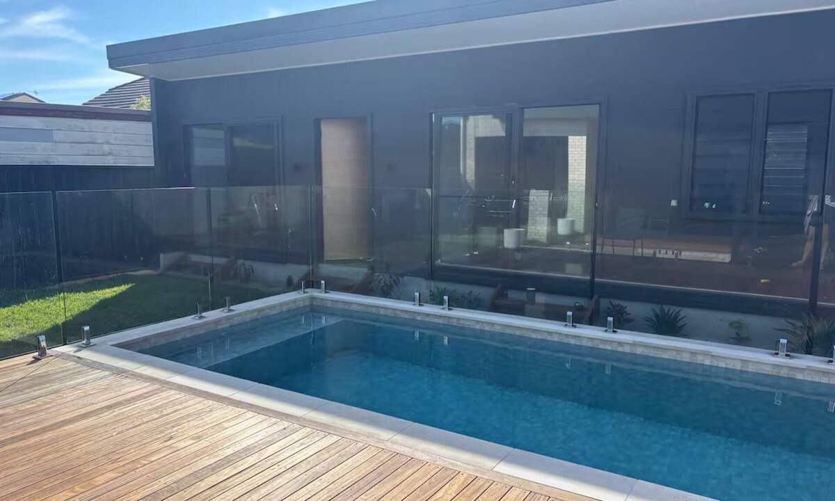 Cooks Hill House | The Junction Poolhouse