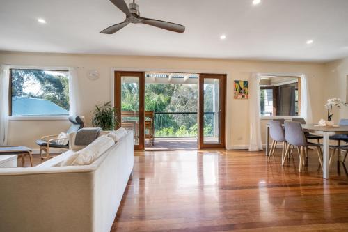 Kew House | The Panoramic Tree View Home in Melbourne City