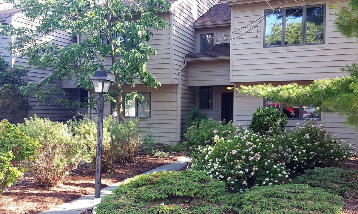 Bristol Harbour Village House | Townhouse in scenic Bristol Harbor Village near Bristol Mountain Resort