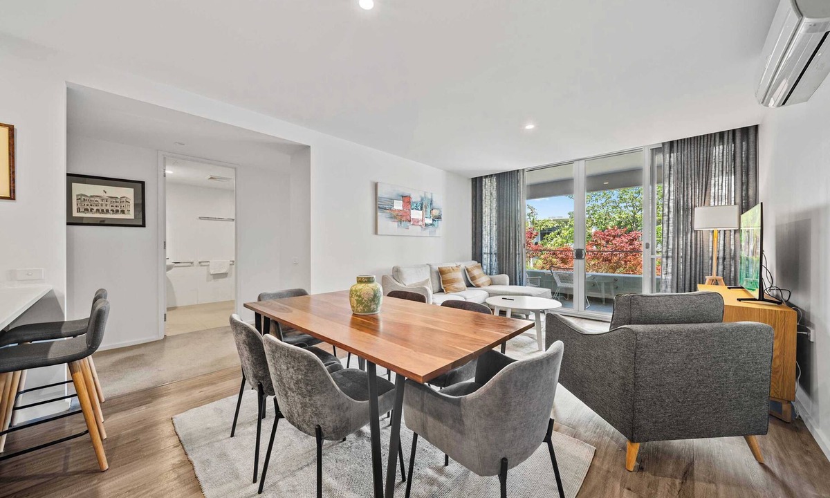 Kingston Apartment | Tranquil 2-Bed Apartment in Kingston Foreshore