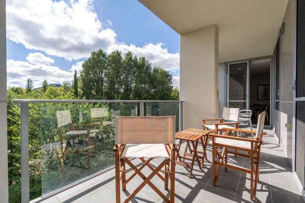City East Apartment | Tranquil 2BR APT - Glebe Park View - Hosted by CanStay