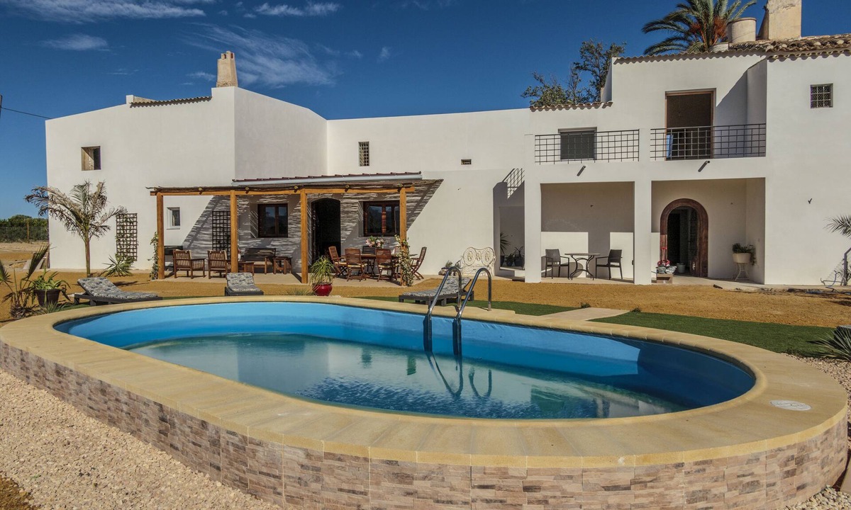 Vera Villa | Tranquil rural Villa sleeps 5, Exclusive Private Pool, great views, close to sea