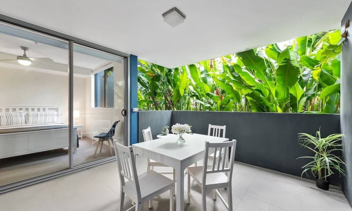 West End Apartment | Tropical Resort ~ 2 Bed/2 Bath/1 Car ~ West End