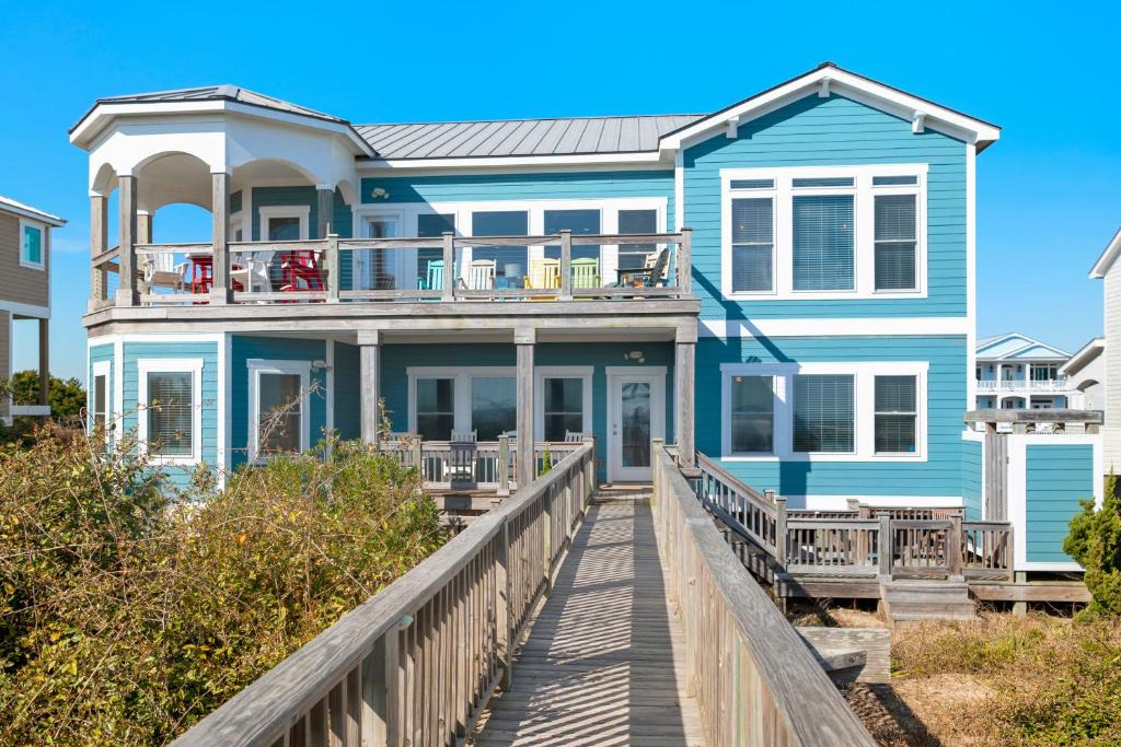 Caswell Beach House | Turtle Watch Too by Oak Island Accommodations