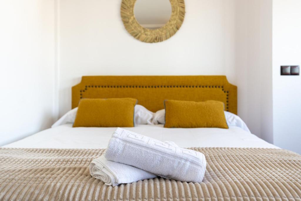 Pinares de San Anton Apartment | Urbe10 Pedregalejo Loft 3
