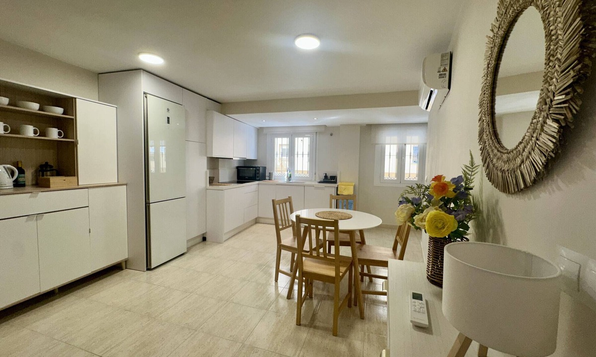 La Caleta Apartment | Urbe10 Pries Suites 1 Bedroom Apartment