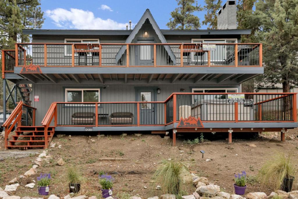 Moonridge Apartment | Ursa Major & Minor #2136 by Big Bear Vacations