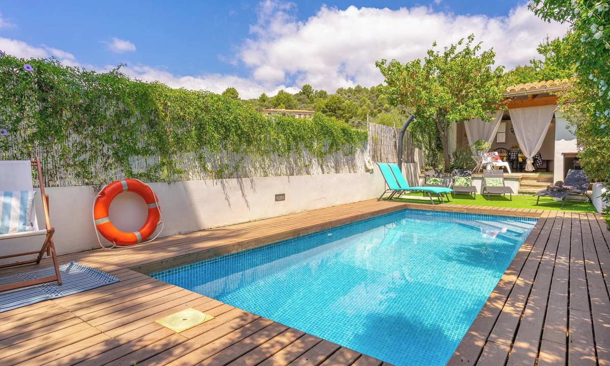 Selva House | Vacation Home Casa Gema with Mountain View, Pool, Wi-Fi, Garden & Terrace; Parking on Street Available