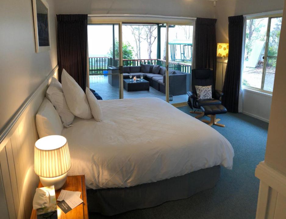 Vacy Cabin | Valley View Luxury Retreat