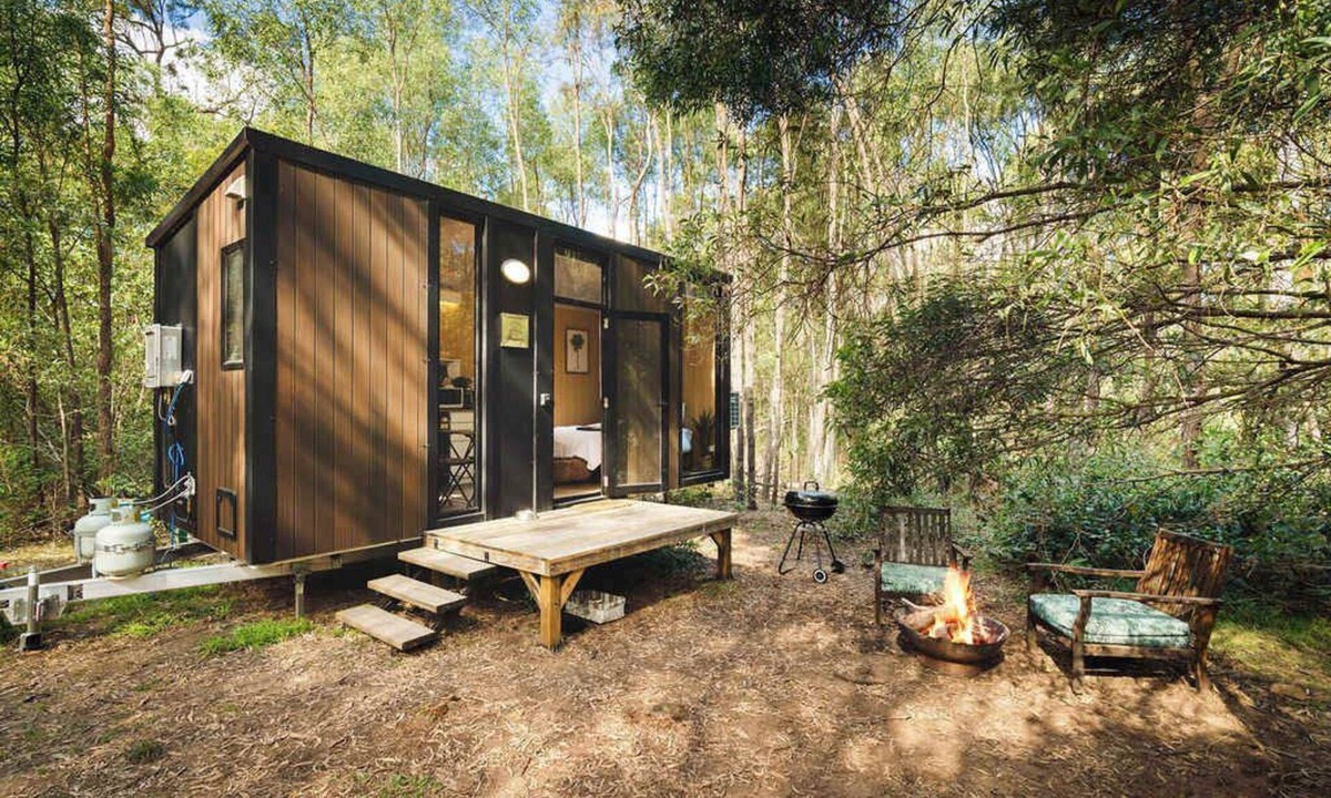 Tamborine House | Van Demears Escapes 1 by Tiny Away