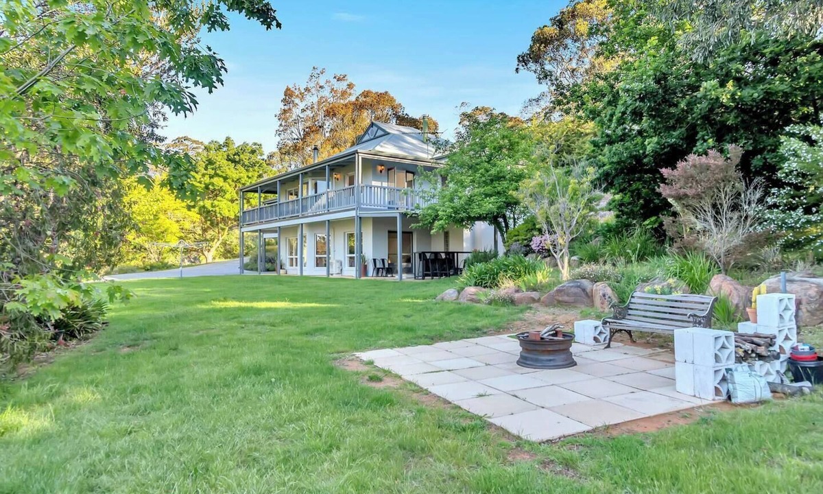Chandlers Hill House | Vigneron Retreat Minutes to McLaren Vale Wineries