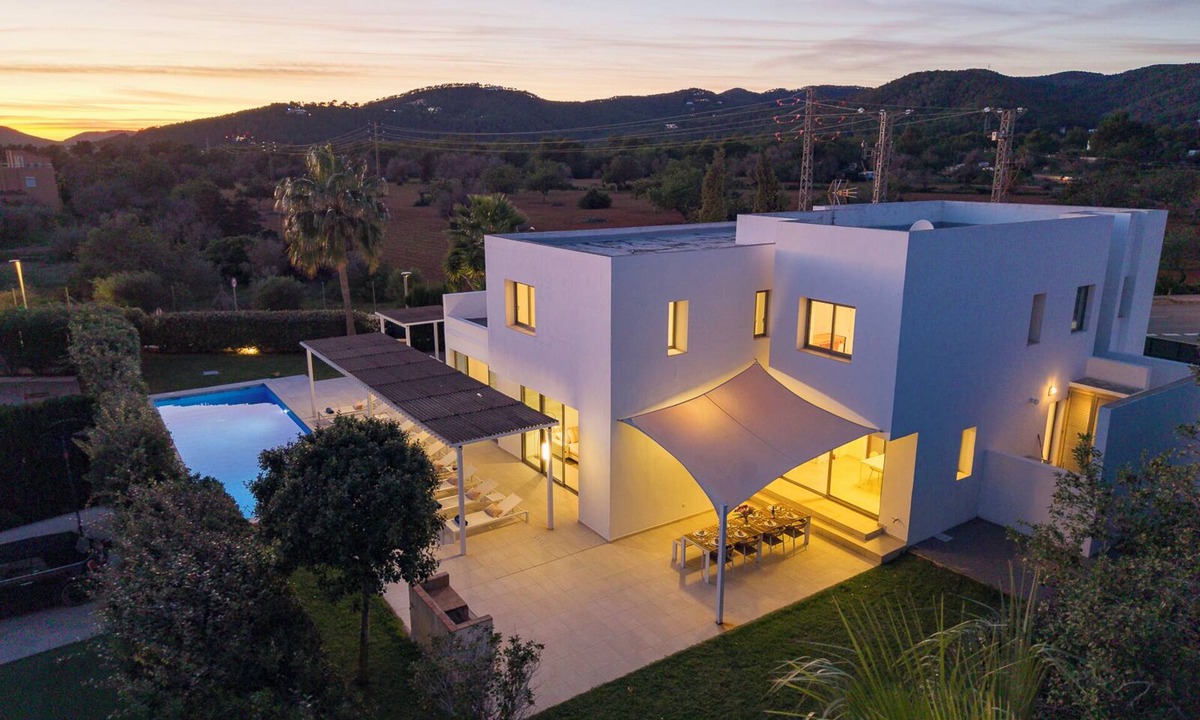 Sant Jordi de Ses Salines Villa | Villa Near Ibiza Town, sleeps 10