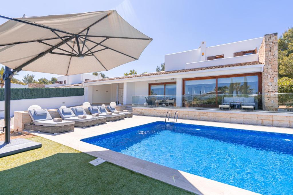 Cala de Bou Villa | Villa Bohemia Ibiza San Antonio Bay Private Pool & Sea Views