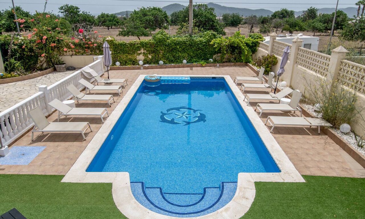 Sant Jordi de Ses Salines Villa | Villa 'Can Pedra Junto A Playa Den Bossa' with Sea View, Wi-Fi and Air Conditioning