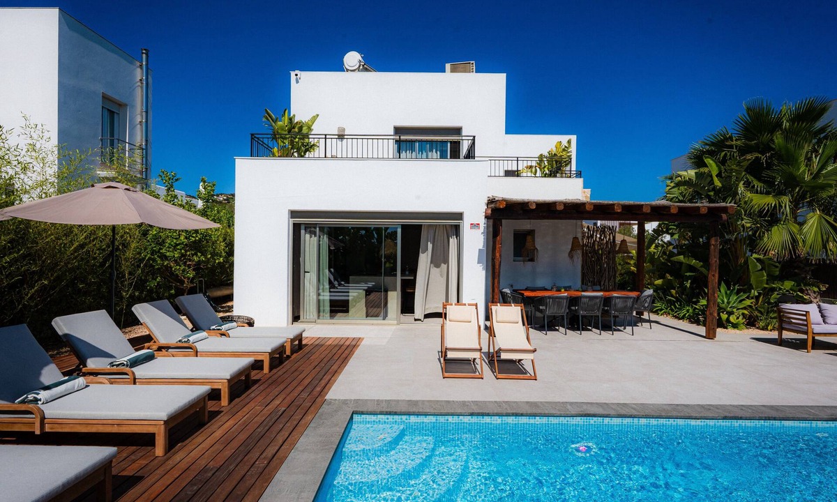 Can Ramon Villa | Villa 'Can Sole' with Private Pool, Wi-Fi and Air Conditioning