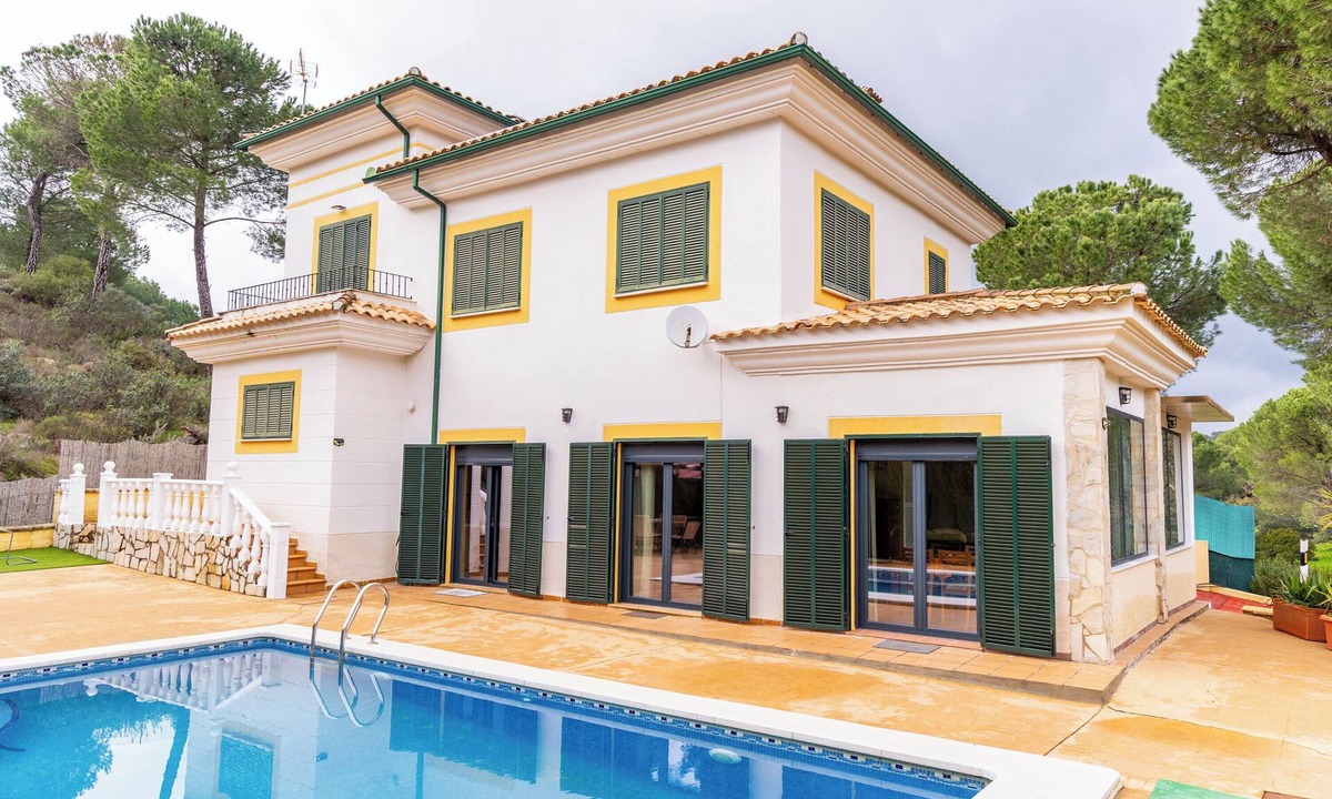 Las Jaras Villa | Villa con chimenea, barbacoa y vistas panorámicas.