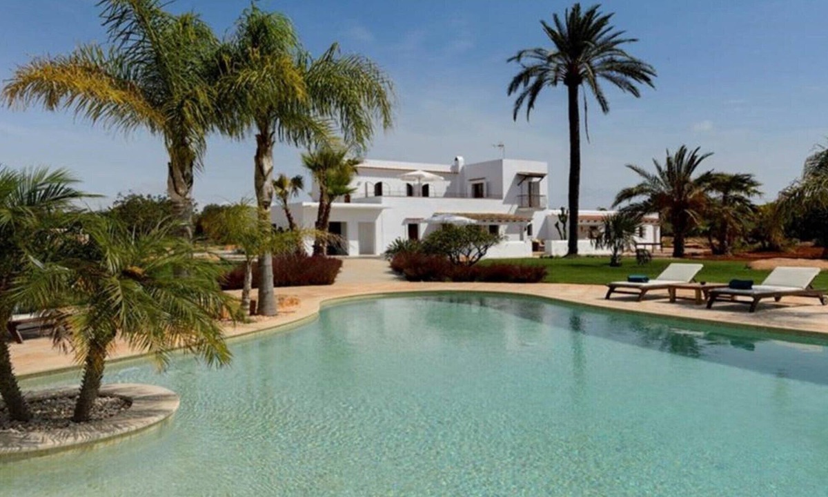 Es Canar Villa | Villa Libelula - Four Bedroom Villa, Sleeps 8