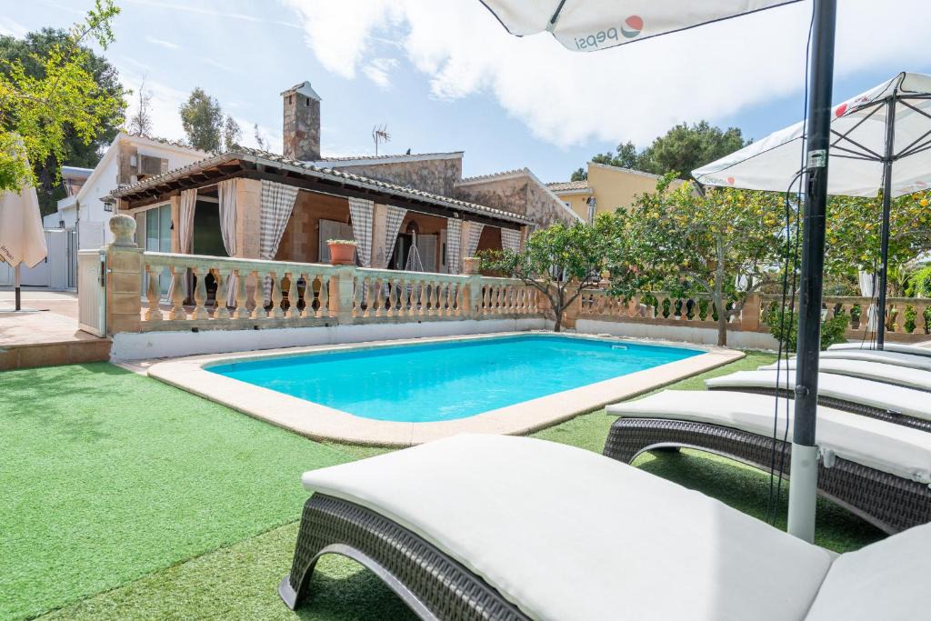 Cielo de Bonaire Ski Chalet | Villa Llimona