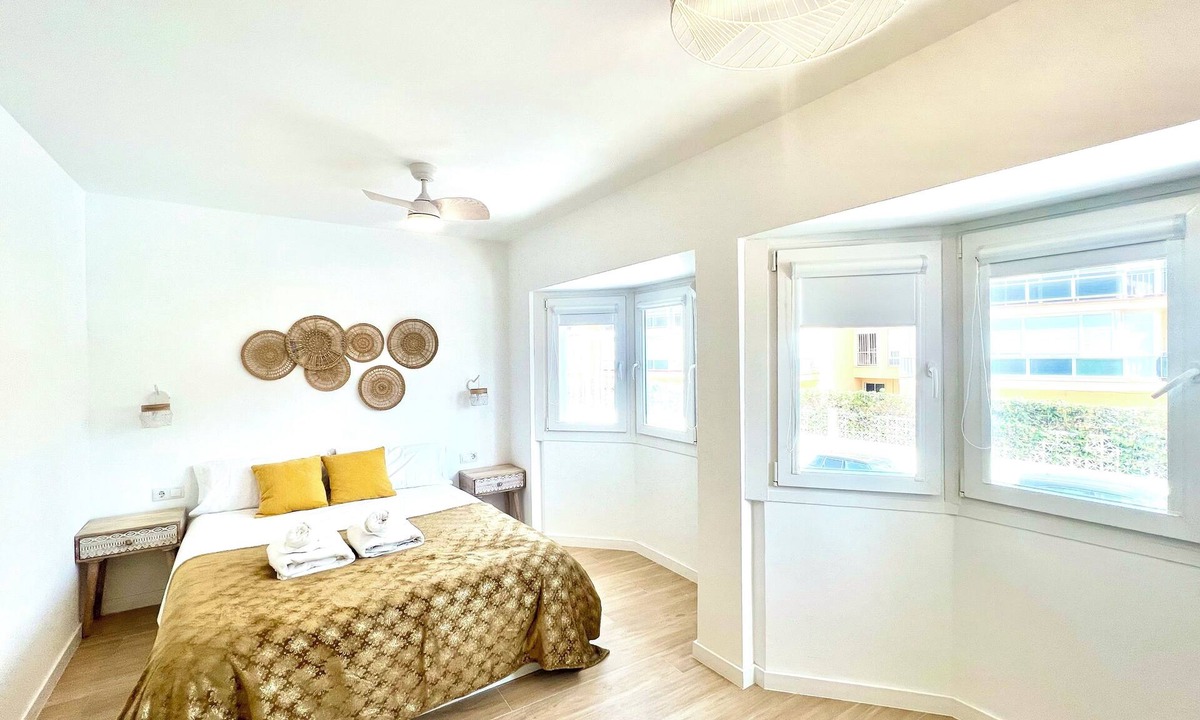 Las Acacias Villa | Villa Pedregalejo Beach