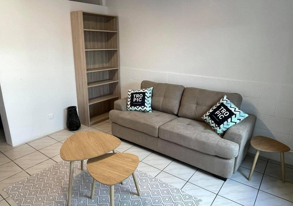 Pirae Apartment | Viniura F2