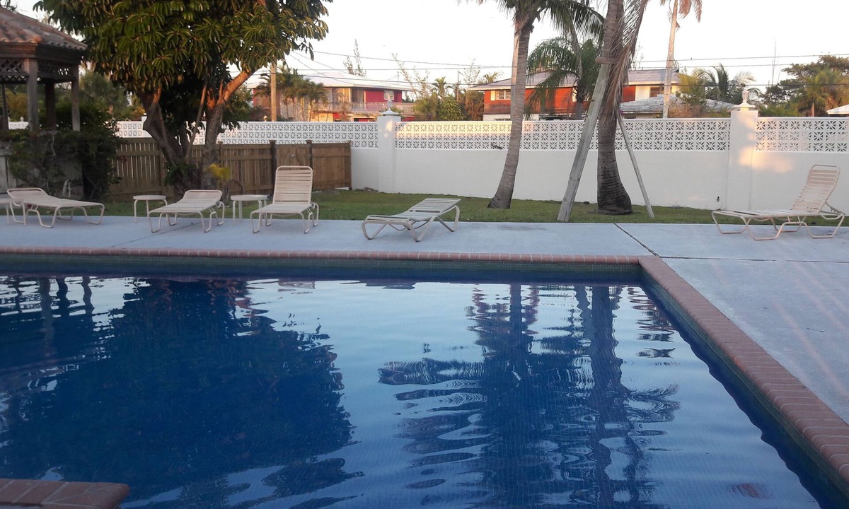 Bahamas Terrace House | Waters Edge Condo With Boat Slip