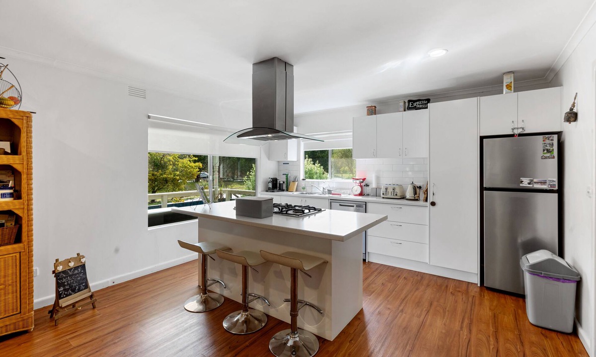 Macs Cove Cottage | White Willow Escape: Come and discover the charms of White Willow Escape
