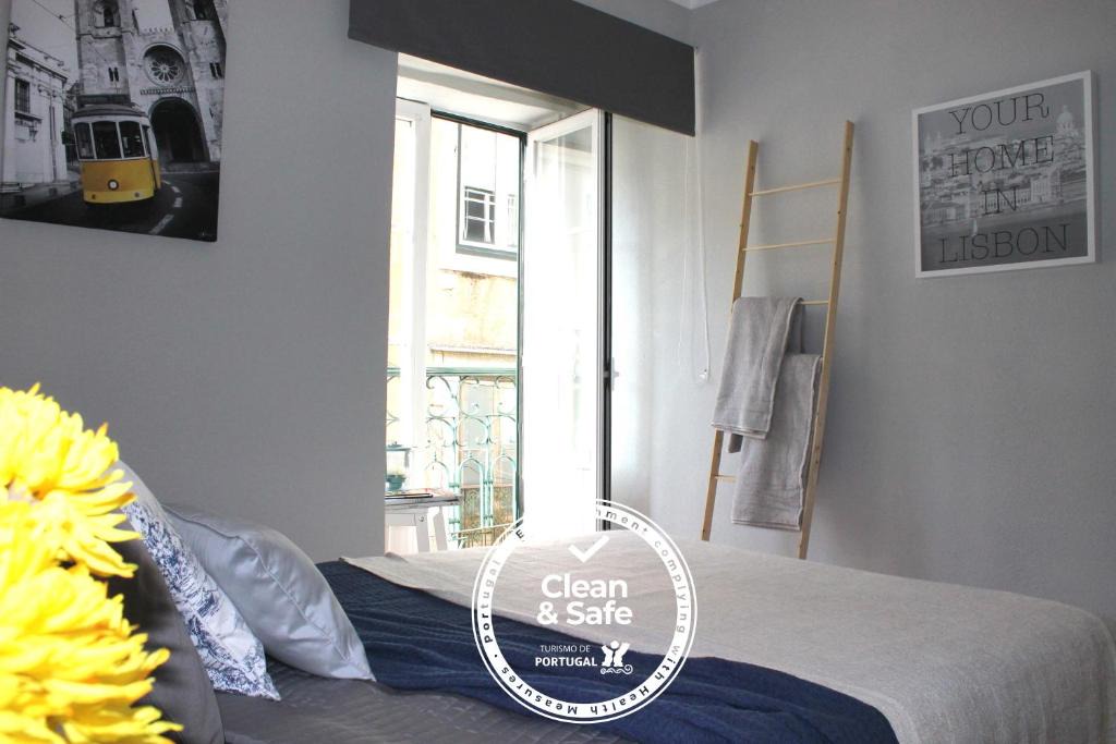 Encarnacao Apartment | Window to Lisboa I