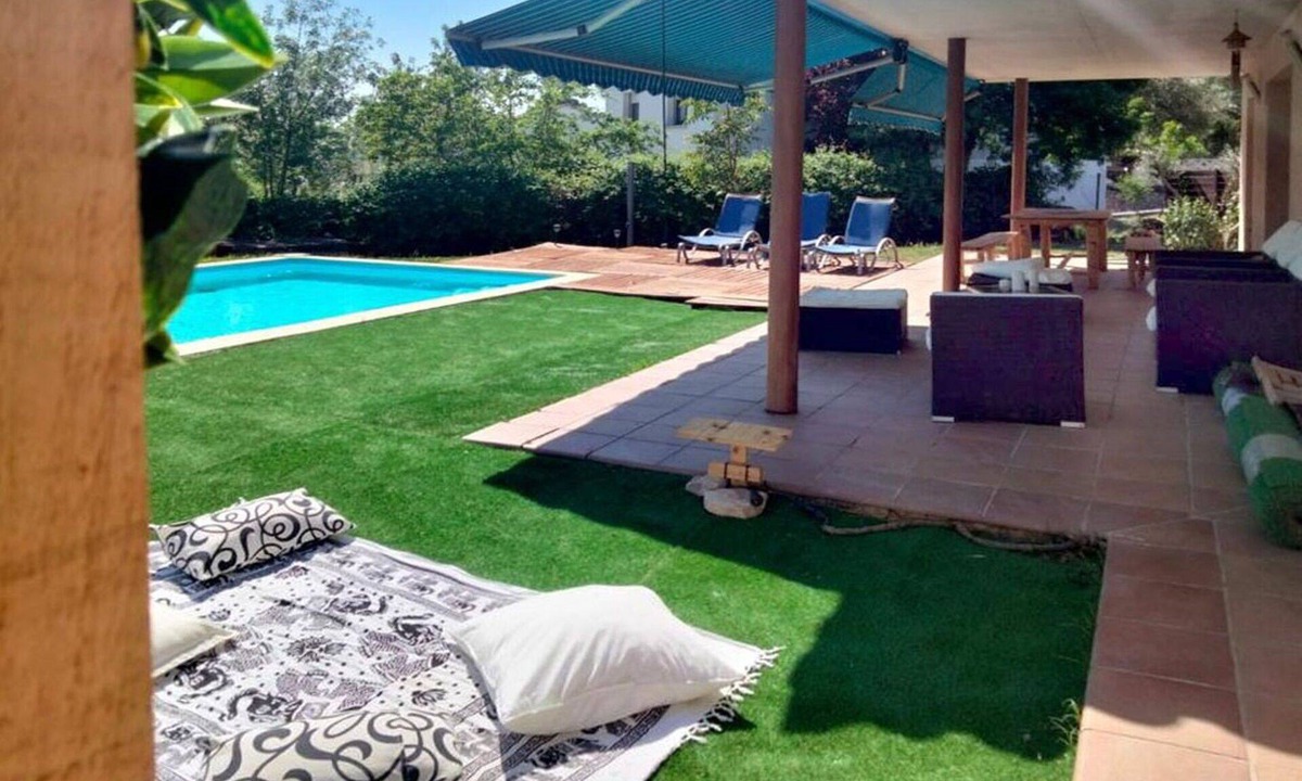Caldes de Malavella House | Wonderful private villa for 6 guests with WIFI, private pool, TV, terrace and parking