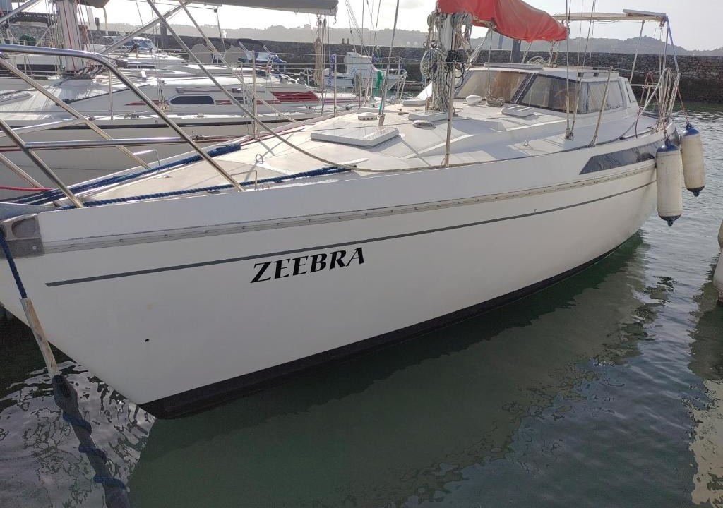 Belem Boat Rental | Zeebra - Jeanneau Espace 1000 sailboat