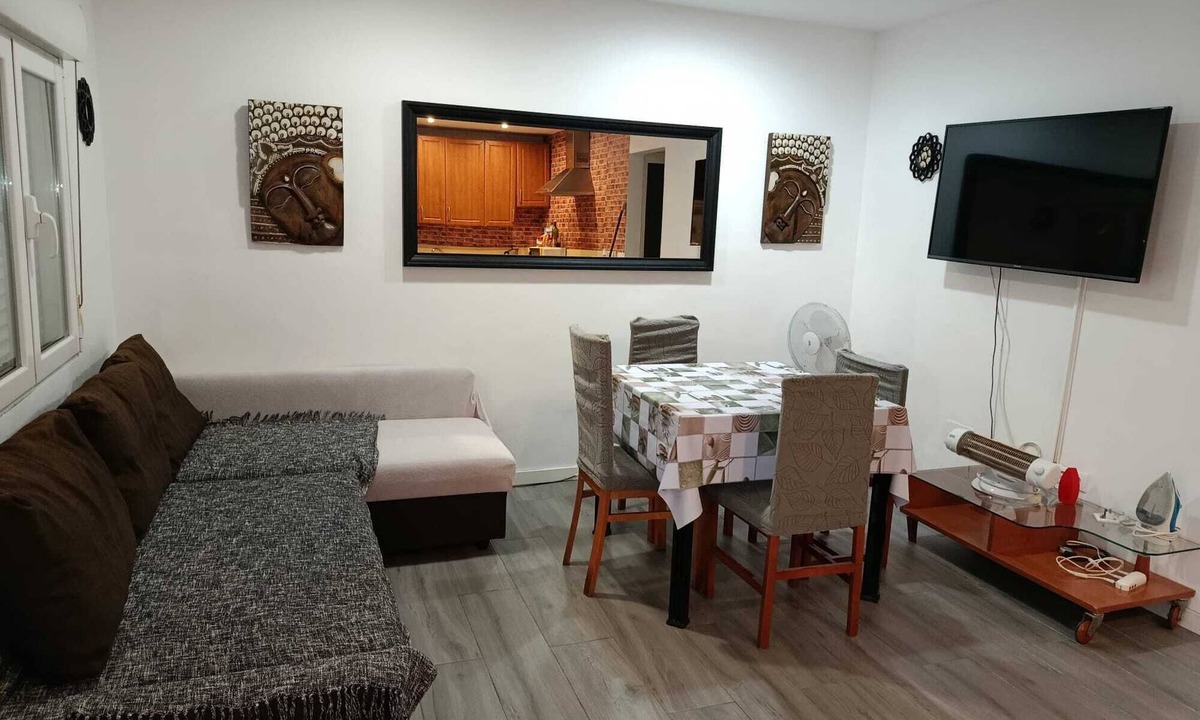 Cornella de Llobregat Apartment | Zen Cornellà