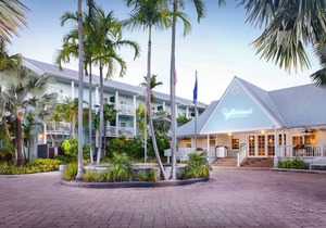 2 x Partial Ocean View Balcony 2 Queen Beds Rooms at Southernmost Beach Resort