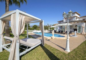 260 m² Villa ∙ 4 bedrooms ∙ 8 guests