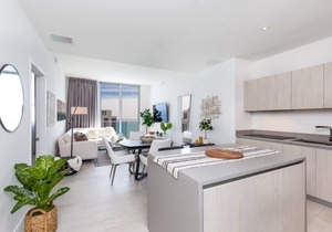 2BR Penthouse Ocean View at Hyde Beach House by RedAwning