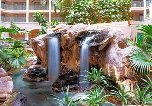 4-Star Hotel ∙ Sheraton Suites Fort Lauderdale at Cypress Creek