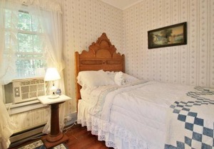 42 Forest Lane home