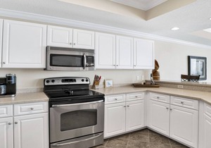 Awesome Phoenix IX 2BR Condo - Gulf Front!