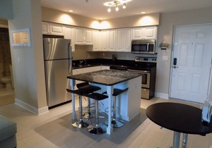 Beautiful 2 bedroom Condo in Harbor Towers @ Burnt Store Marina