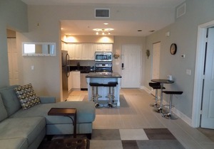 Beautiful 2 bedroom Condo in Harbor Towers @ Burnt Store Marina