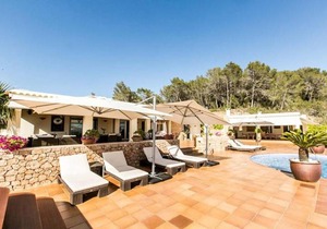 Beautiful 5 Star Villa with Private Pool, Ibiza Villa 1019
