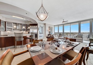 Bella Luna 1009-Luxury Condo-Great Views-Walk to Flora-Bama-Boaters Heaven!