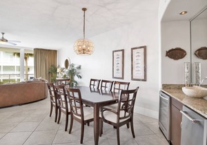Bella Luna 109 - Resort Style Amenities & Short Walk to the "Flora Bama"
