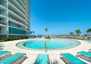 Bella Luna 201- High end Luxury-Walk to Flora-Bama-Boaters Paradise-Amazing View