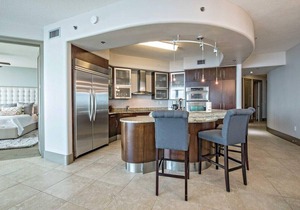 Bella Luna 702 a waterfront 3-bedroom condo in Orange Beach by Prickett Properties