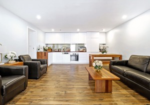 Bondi Breeze Apartment