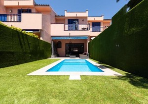 BUNGALOW BAHÍA MELONERAS