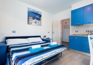 C3 Authentic Guest House Room with kitchenette